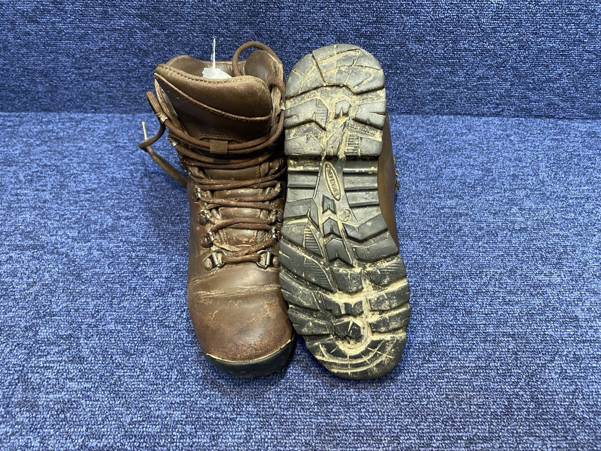 WOMAN - SIZE UK 3M - Iturri Patrol Walking/Hiking - Brown Boots