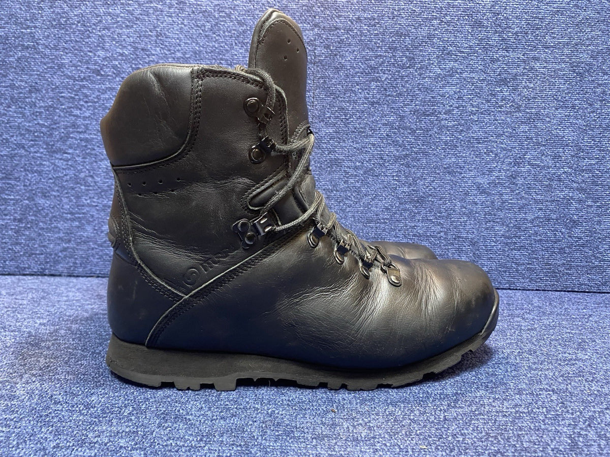 UK 10L BLACK - Iturri Patrol Walking/Hiking - Boots Male