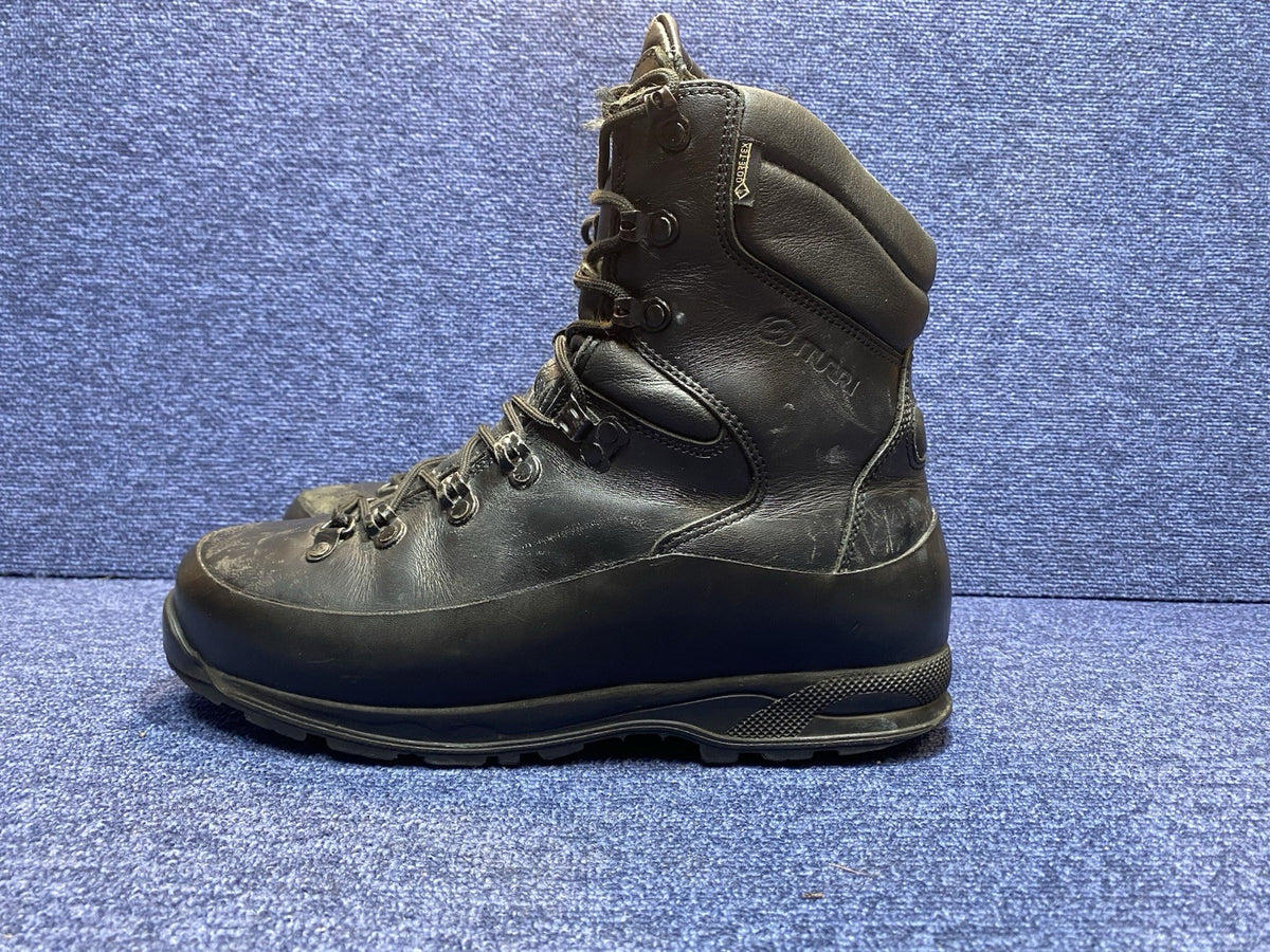 SIZE UK 8M BLACK Iturri Cold Wet Weather Walking/Hiking Gore-Tex Boots Male
