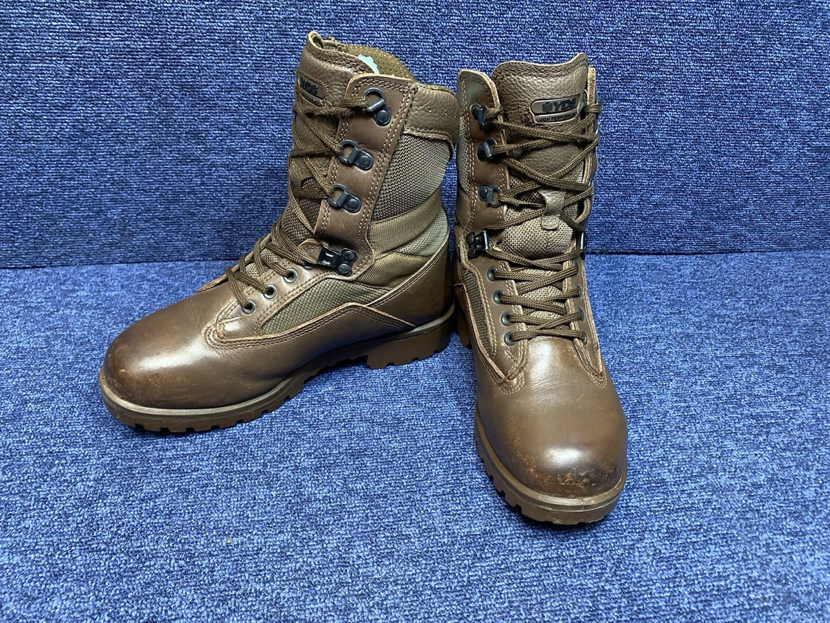 FEMALE - SIZE UK 6W - YDS Patrol Walking/Hiking - Brown Boots