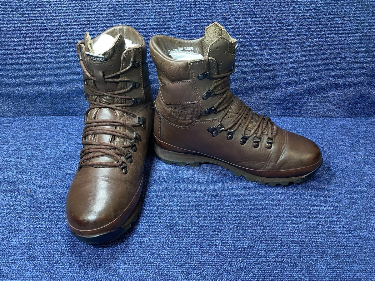 Size UK 9L FEMALE - Altberg Defender High Walking/Hiking Boots