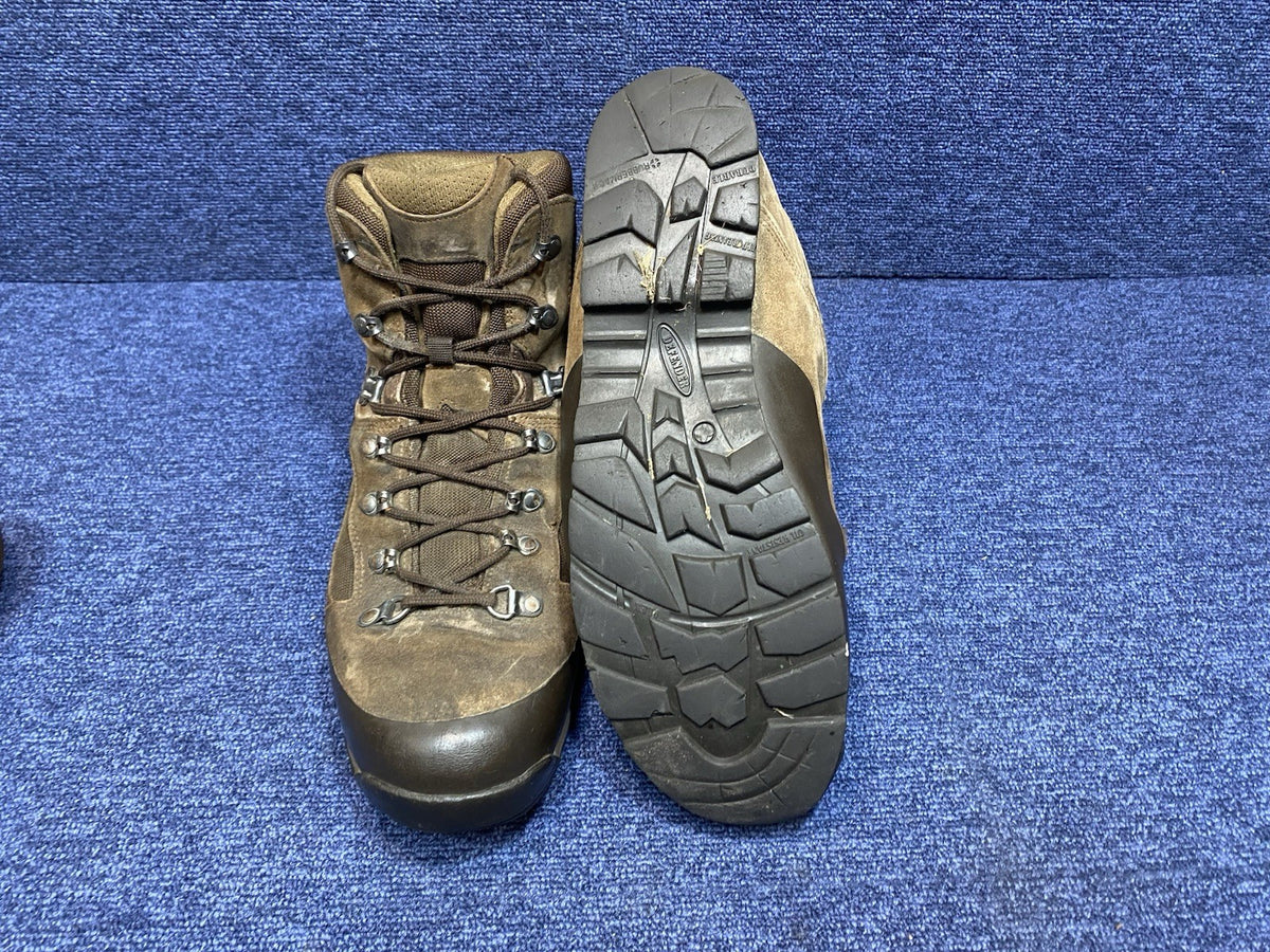 SIZE UK 11M - Iturri Desert Combat High Walking/Hiking Brown Boots Male