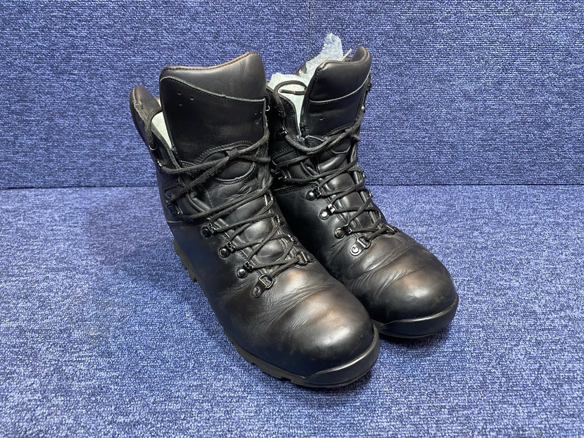 UK 10L BLACK - Iturri Patrol Walking/Hiking - Boots Male
