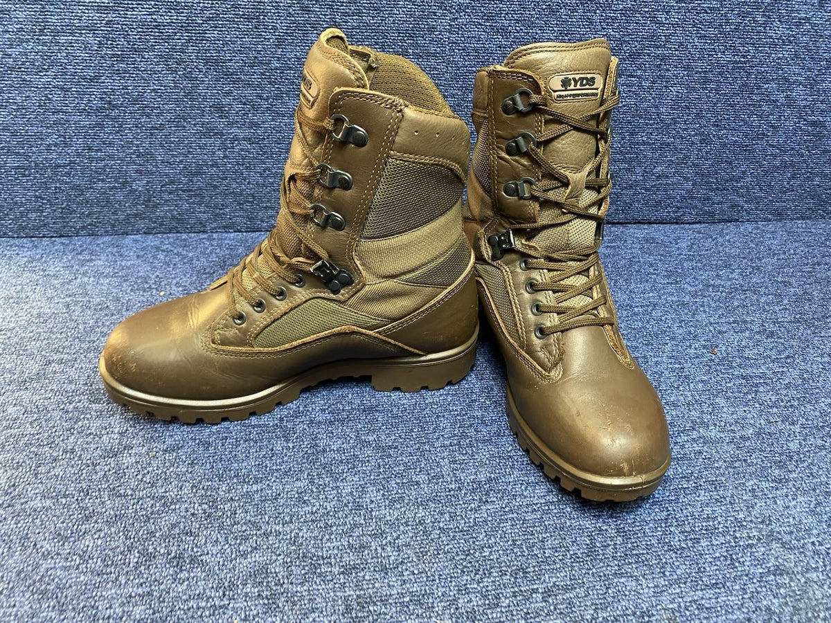 SIZE UK 5M - YDS Patrol Walking/Hiking - Brown Boots Male
