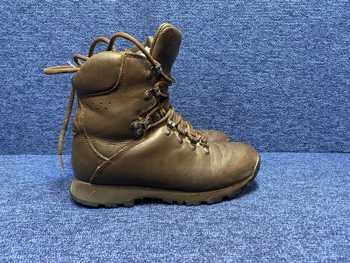 WOMAN - SIZE UK 3M - Iturri Patrol Walking/Hiking - Brown Boots