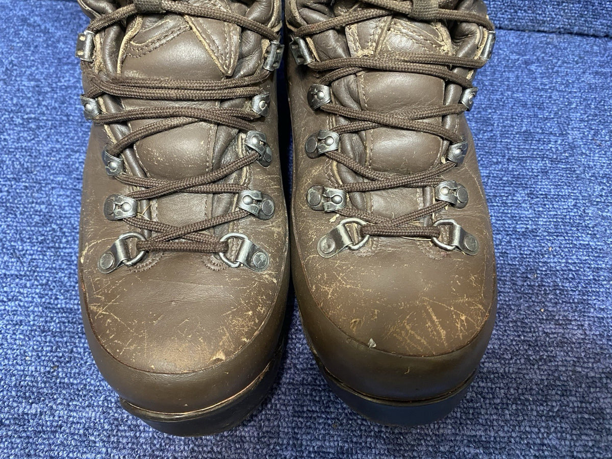 SIZE UK 6M - Iturri Cold Wet Weather Walking/Hiking Gore-Tex Brown Boots Male