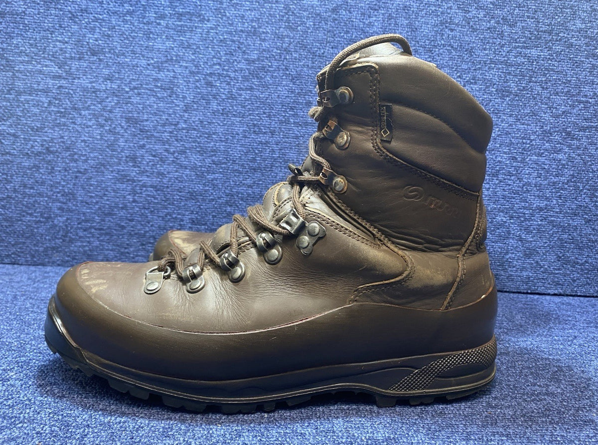 SIZE UK 8M - Iturri Cold Wet Weather Walking/Hiking Gore-Tex Brown Boots Male