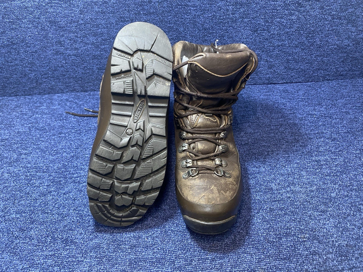 SIZE UK 7M - Iturri Cold Wet Weather Walking Gore-Tex Brown Boots Male -Good