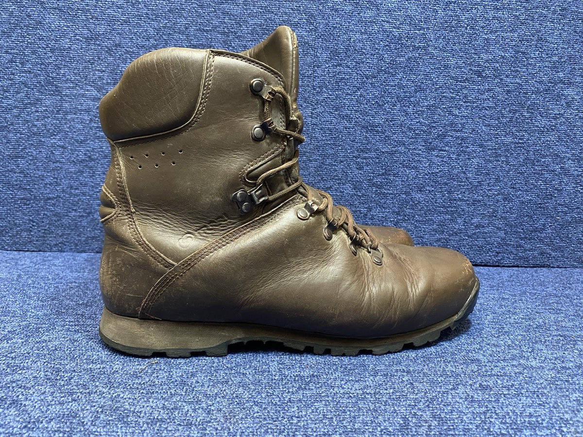 SIZE UK 12L - Iturri Patrol Walking/Hiking - Brown Boots Male
