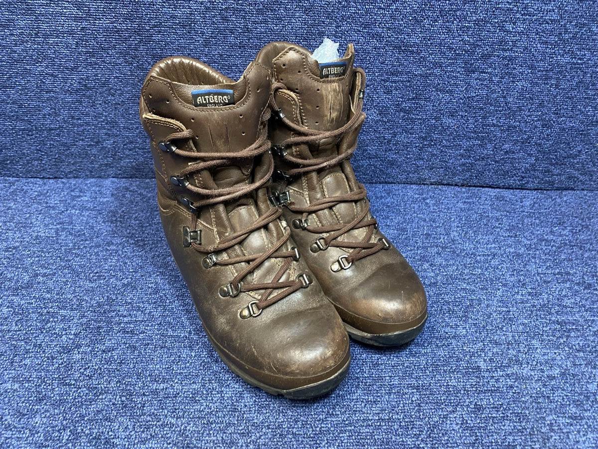 SIZE UK 6M - Altberg Defender - Walking/Hiking Boots Brown Male