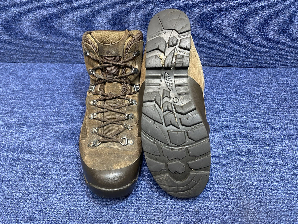 SIZE UK 11M - Iturri Desert Combat High Walking/Hiking Brown Boots Male