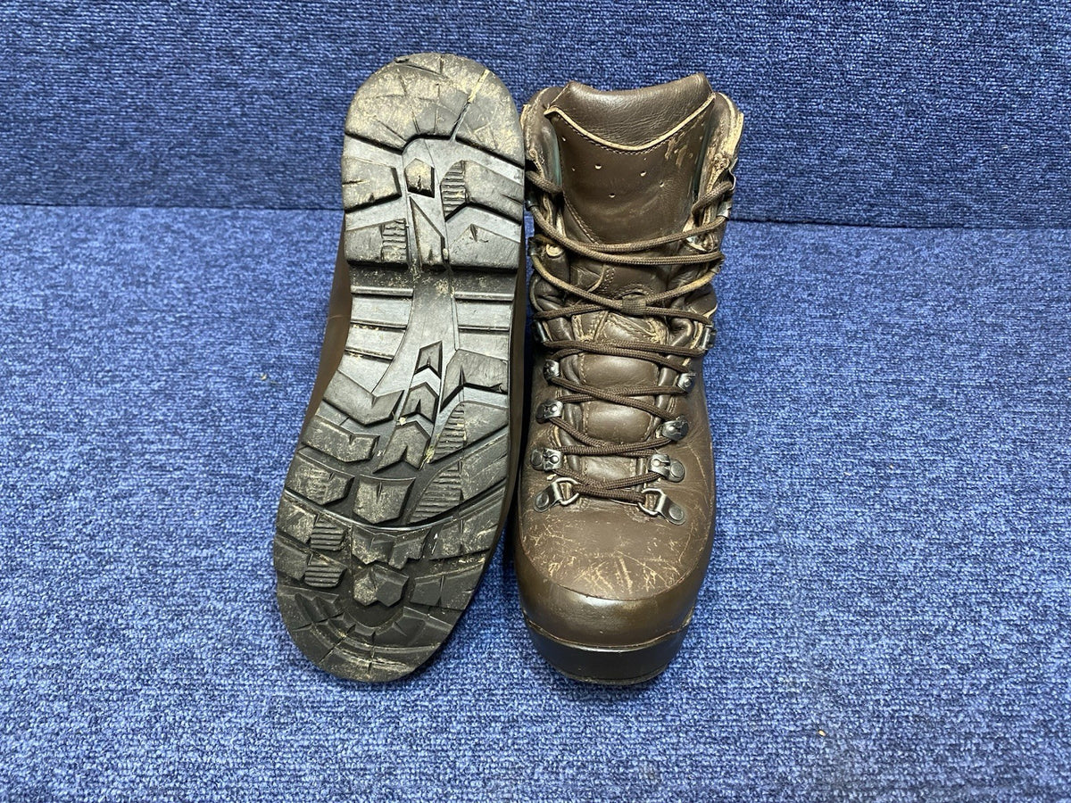 SIZE UK 6M - Iturri Cold Wet Weather Walking/Hiking Gore-Tex Brown Boots Male