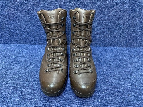 SIZE UK 11 - Karrimor Walking/Hiking Boots Cold Wet Weather Male