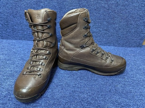 SIZE UK 11 - Karrimor Walking/Hiking Boots Cold Wet Weather Male
