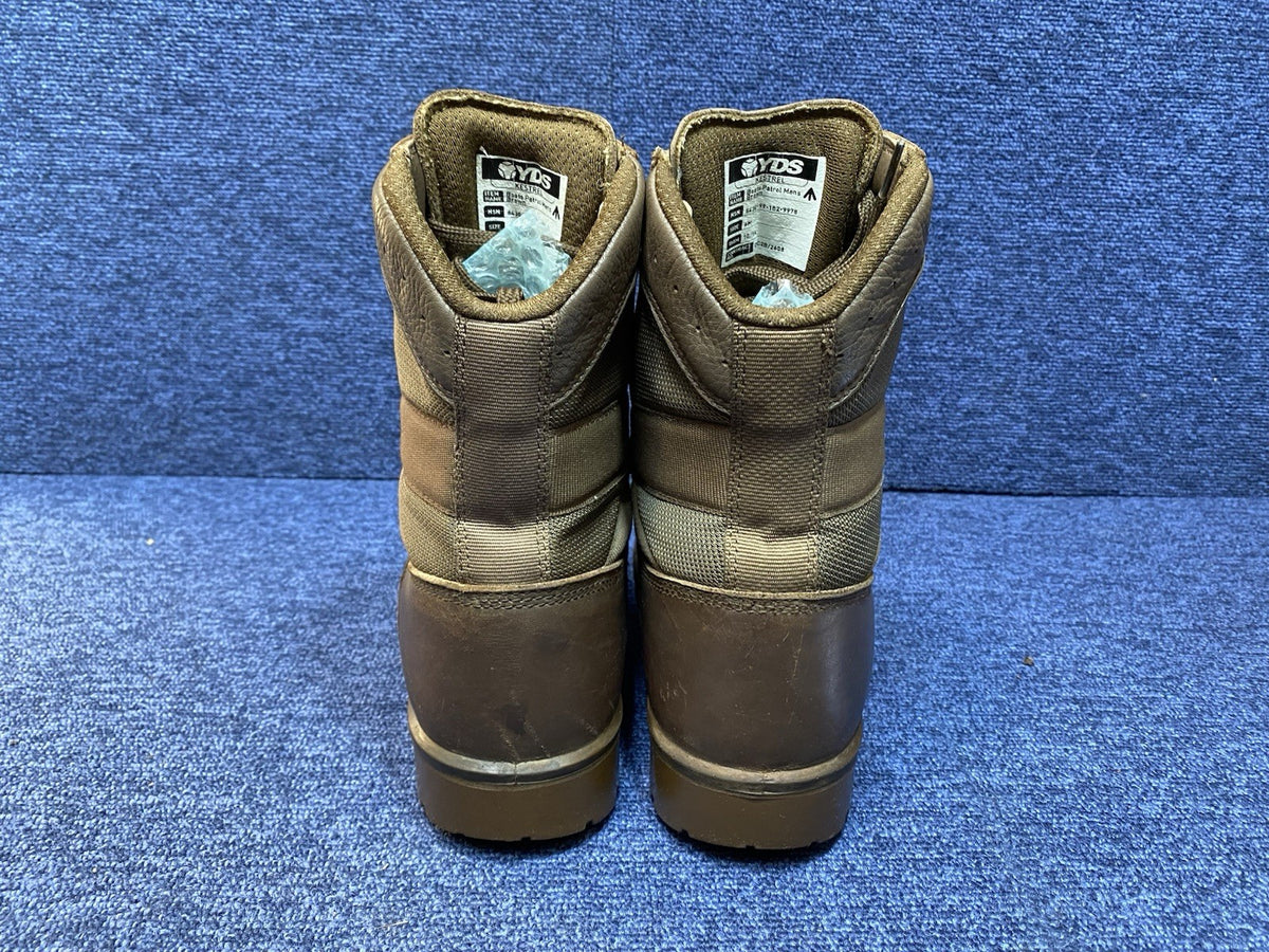 MINT CONDITION - SIZE UK 6M - YDS Patrol Walking/Hiking - Brown Boots Male