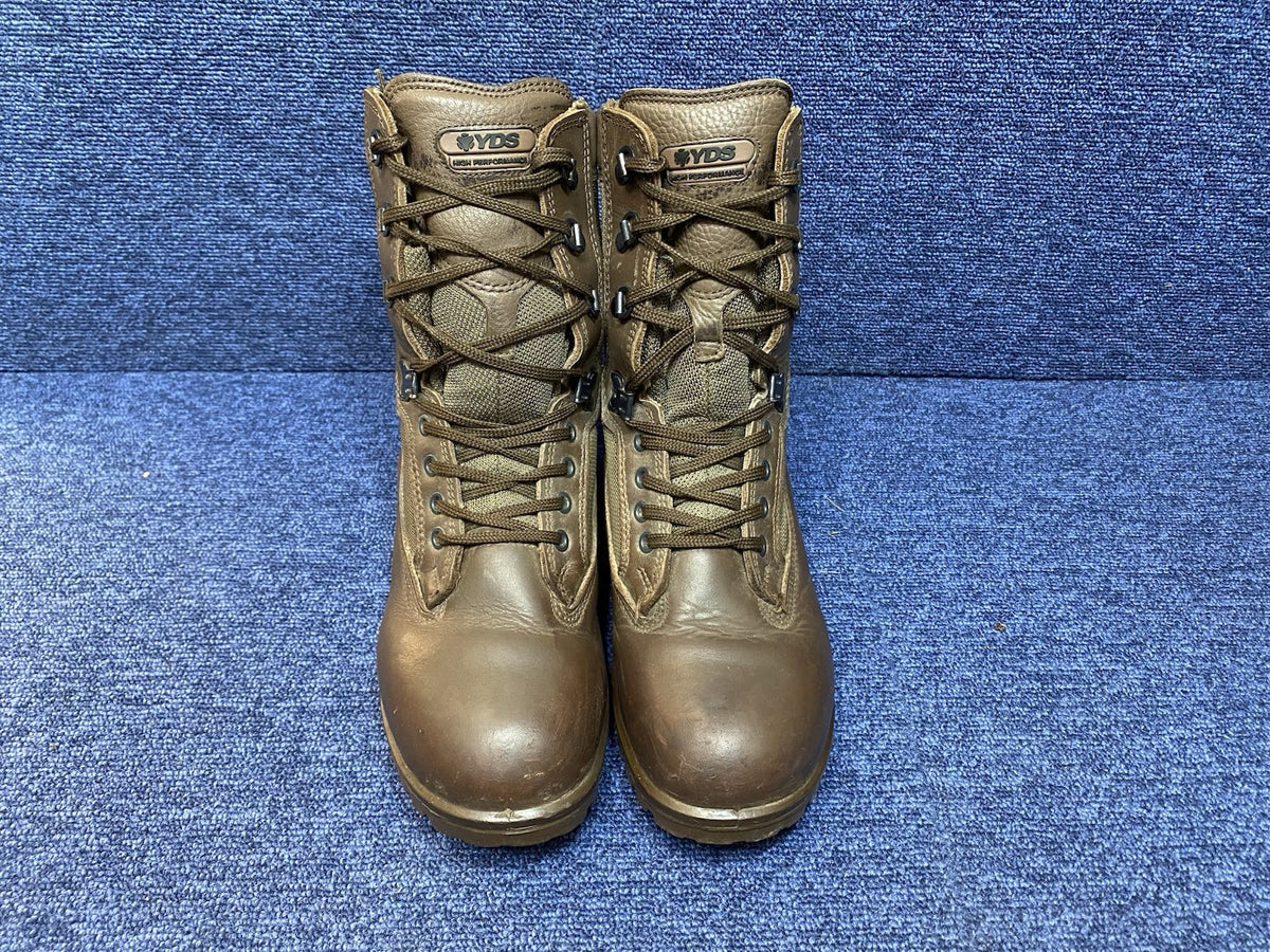 MINT CONDITION - SIZE UK 6M - YDS Patrol Walking/Hiking - Brown Boots Male
