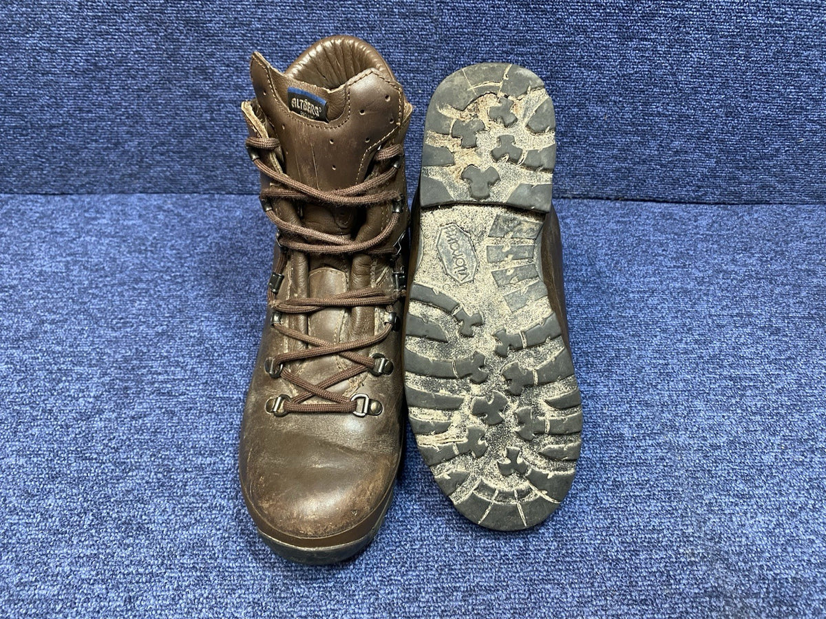 SIZE UK 6M - Altberg Defender -  Walking/Hiking Boots Brown Male