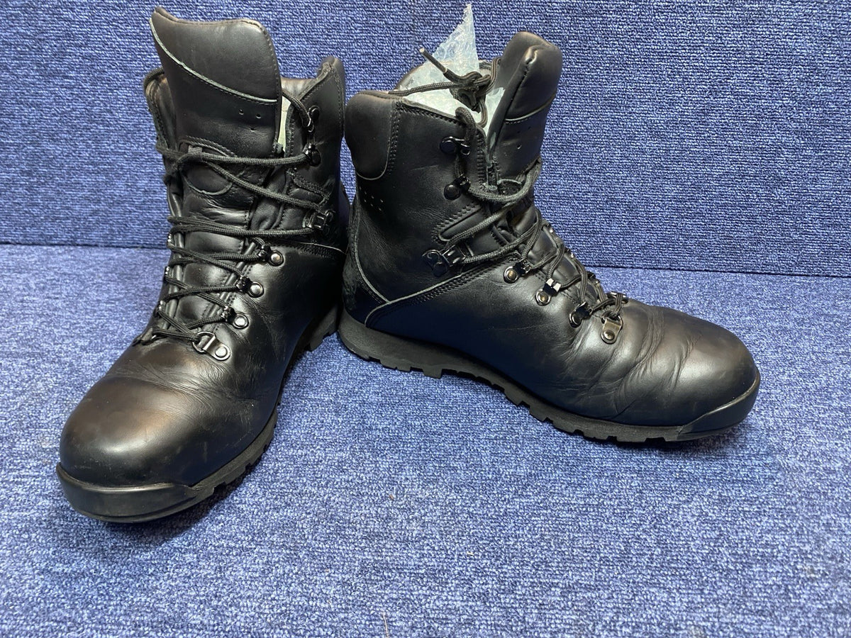 UK 10L BLACK - Iturri Patrol Walking/Hiking - Boots Male