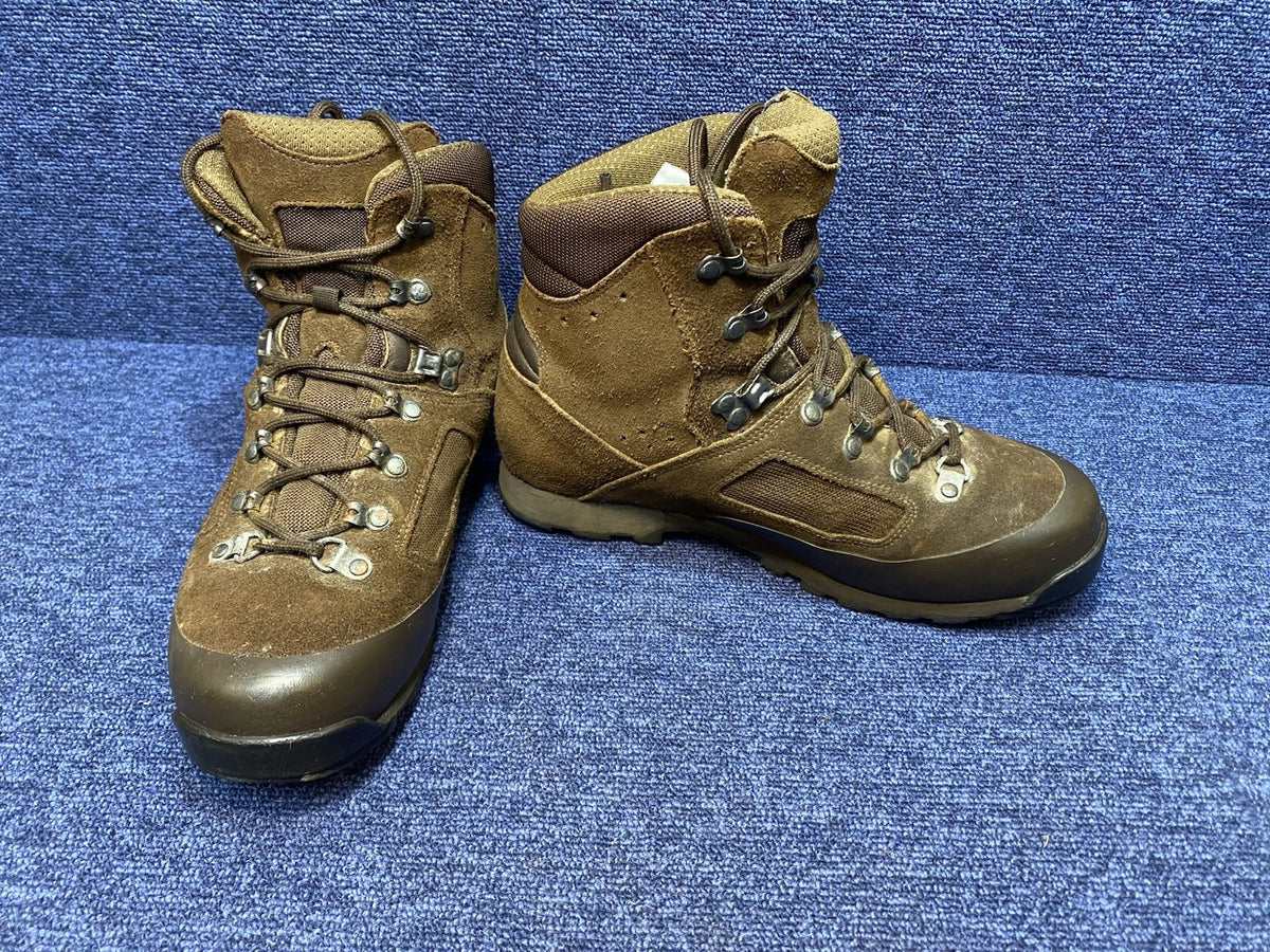 SIZE UK 8L- Iturri Desert Combat High Walking/Hiking Brown Boots Male