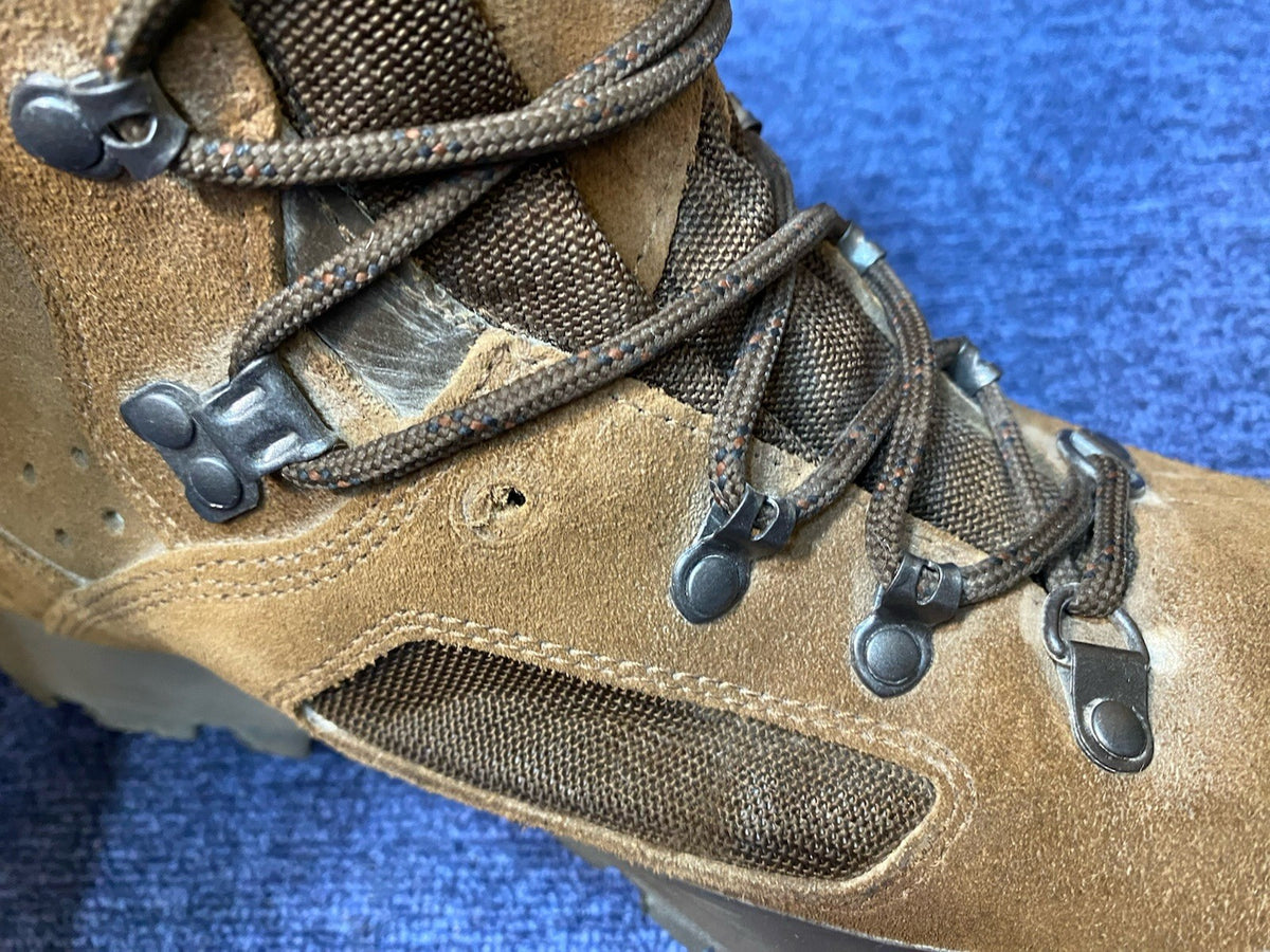 SIZE UK 10L - Iturri Desert Combat High Walking/Hiking Brown Boots Male