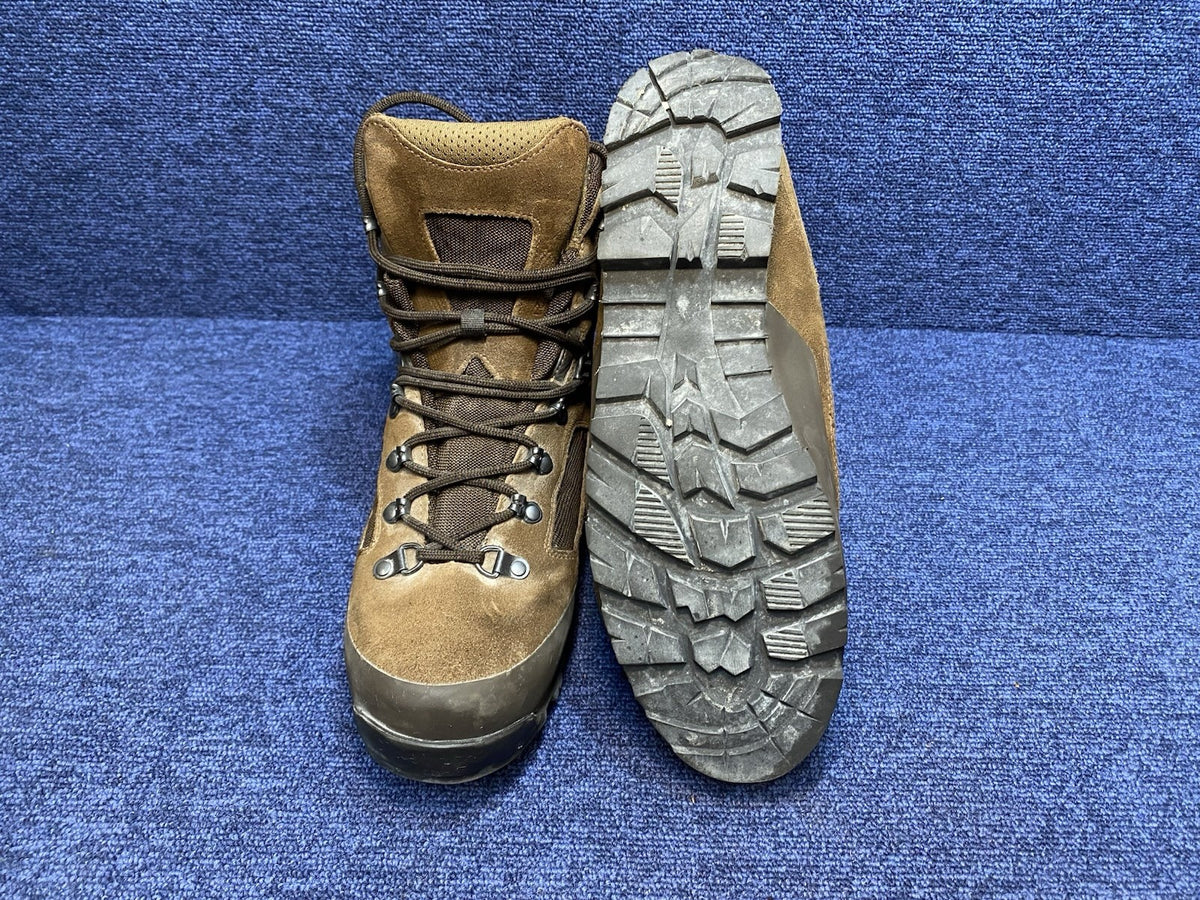 SIZE UK 10L - Iturri Desert Combat High Walking/Hiking Brown Boots Male