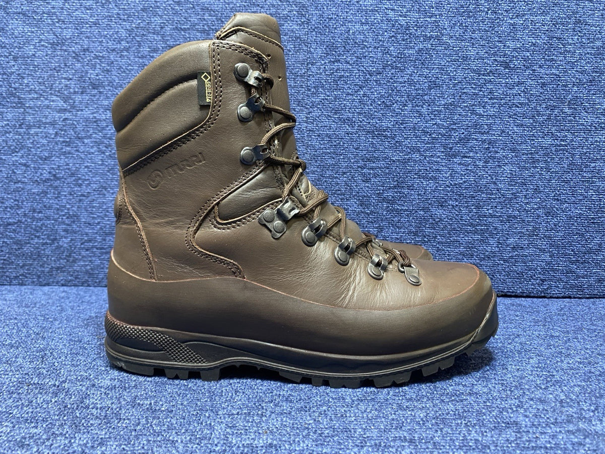 SIZE UK 6M Female - Iturri Cold Wet Weather Walking/Hiking Gore-Tex Brown Boots