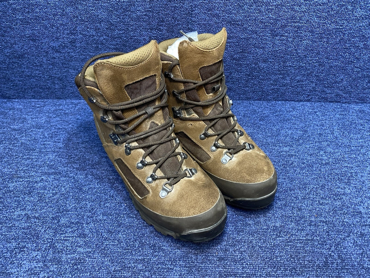 SIZE UK 10L - Iturri Desert Combat High Walking/Hiking Brown Boots Male