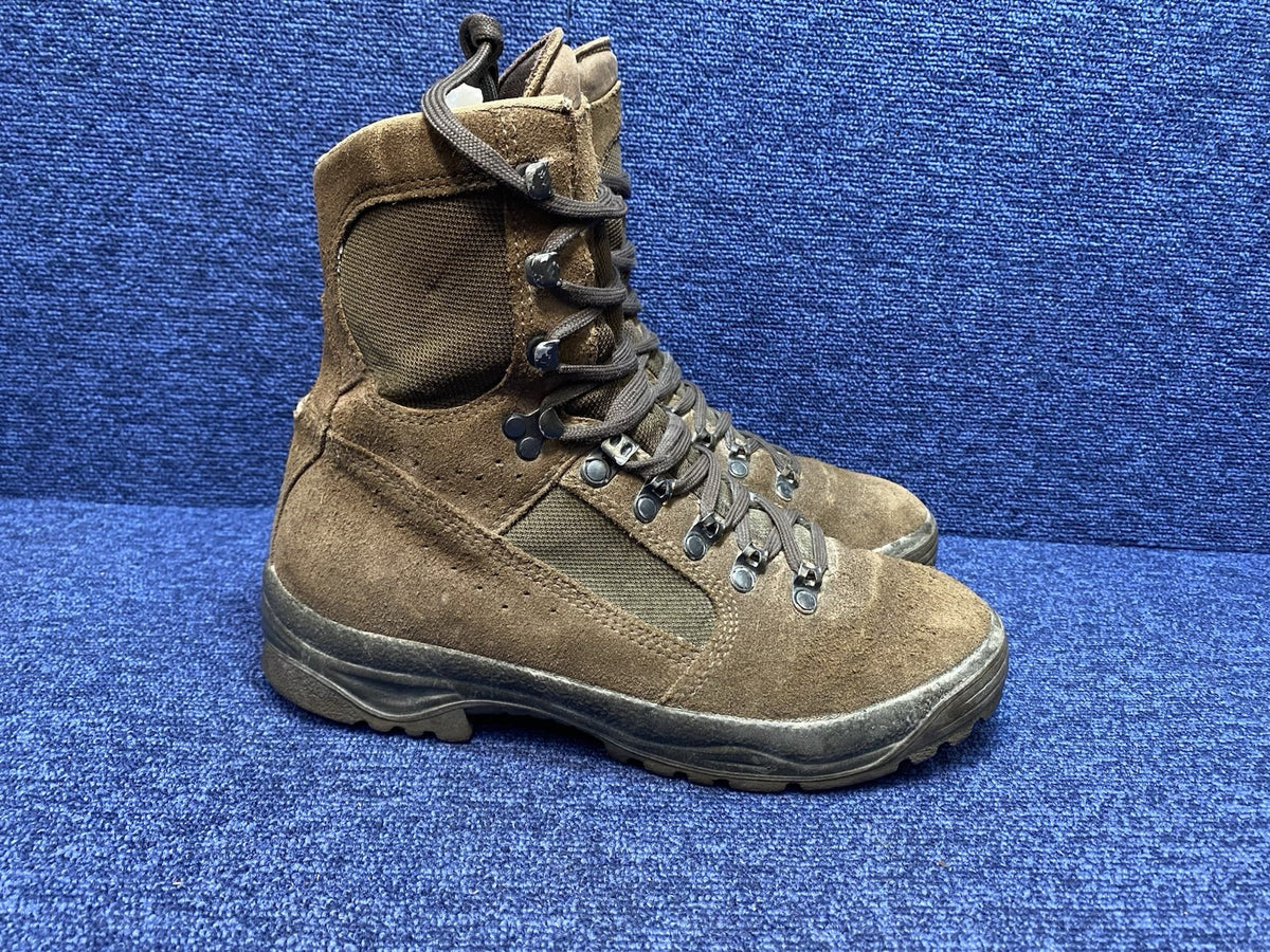 SIZE UK 7M - Meindl Desert Combat High Boots