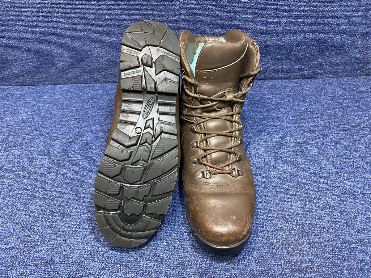 SIZE UK 12L - Iturri Patrol Walking/Hiking - Brown Boots Male