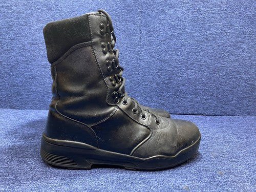 SIZE UK 9 - Magnum Leather Boots