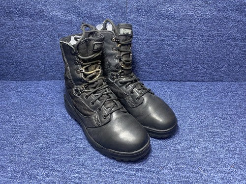 SIZE UK 8 - Magnum Scorpion Tactical Boots - Black