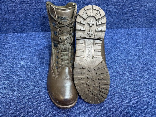 SIZE UK 10 - YDS Patrol Walking/Hiking - Brown Boots Male - Very Good