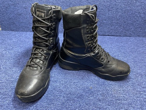 SIZE UK 9 - Magnum Leather Boots