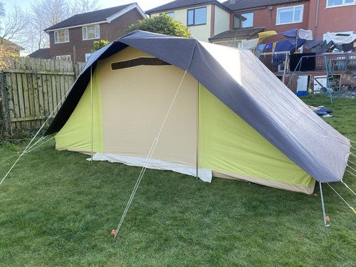 Cabanon Bora Bora Tent - Very Good Condition