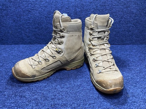 SIZE UK 7 - Lowa Elite Boot MOD